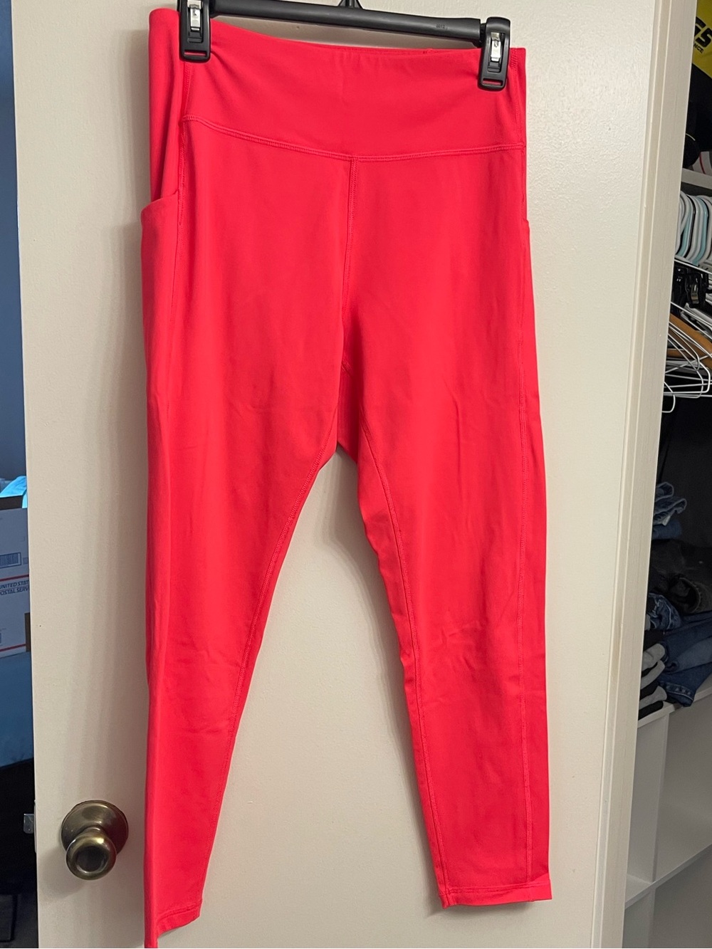 High-Rise Active 3/4 Leggings - Bright Coral Pink